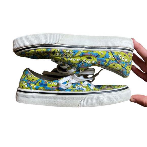 Vans x Disney Pixar Toy Story Glow in the Dark Aliens Sneakers Size 6 - Picture 7 of 11